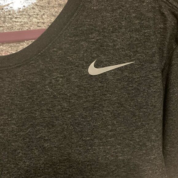 Nike Tee  - Picture 2 of 5